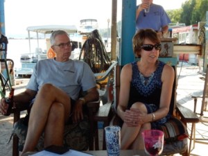 Julie & Tom (Sum Escape)