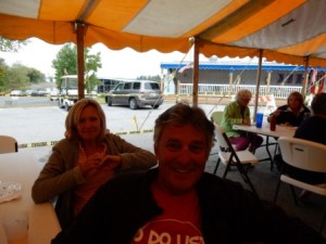 Pam & Pete ("Endoxi") - Looper Bar B Que