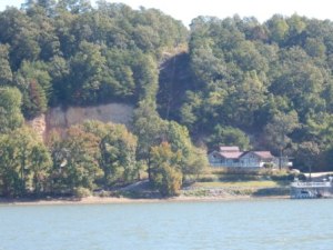 Homes on TN River