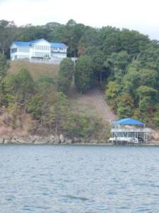 Pickwick Lake Home