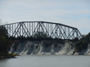 White cliffs near Epes