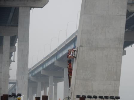 Finishing touches on the new Tappan Zee Bridge