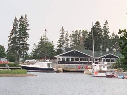 "Porpoise" at Inverary Resort